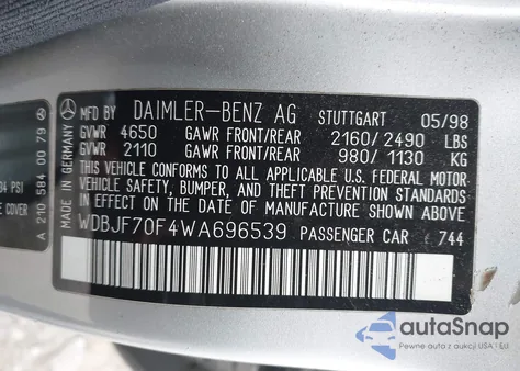 1998 Mercedes-Benz E 430 z USA, uszkodzony, nr VIN WDBJF70F4WA696539